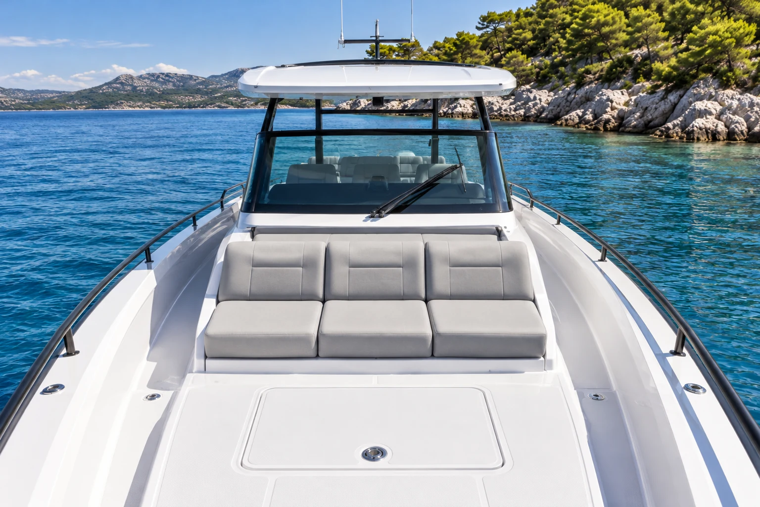 Axopar 37 Sun Top — Bow seating, ACI Marina Split